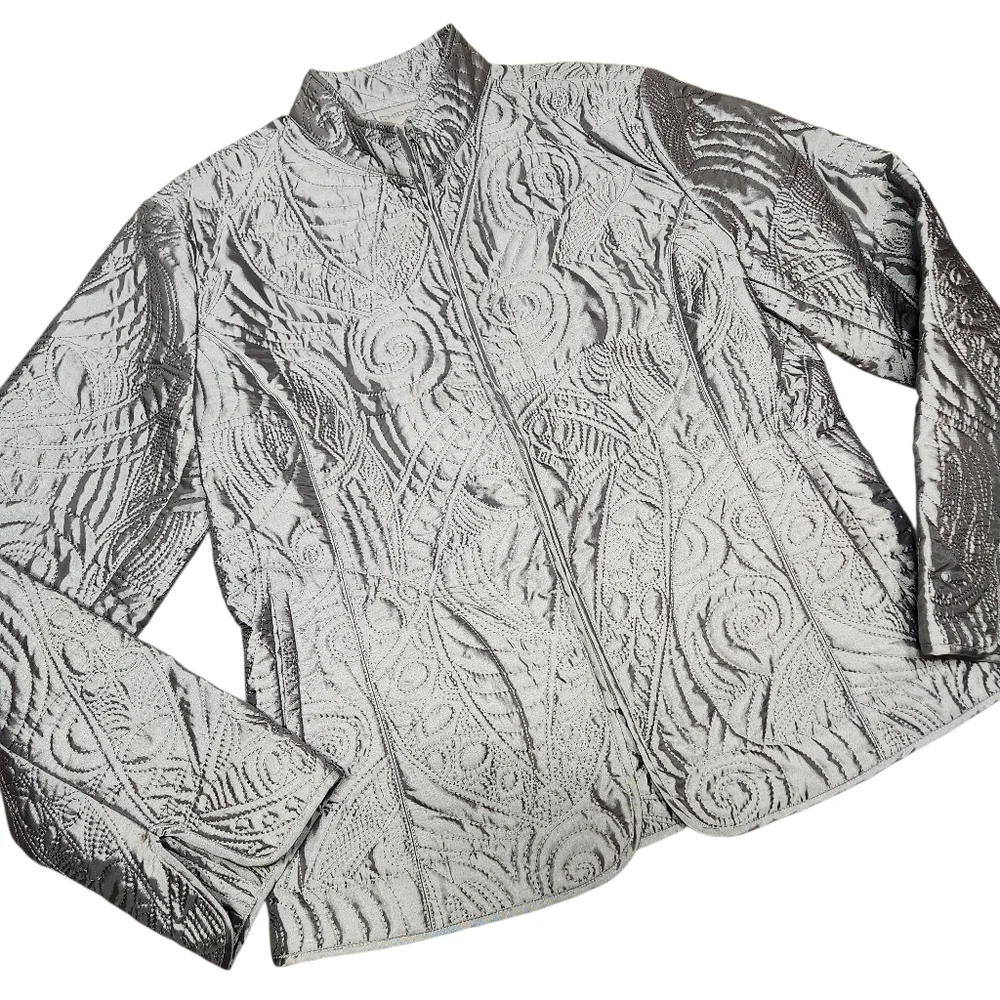 Chico's Silver Metallic Quilted‎ Embroidered Lightweight Jacket Blazer Elegant M